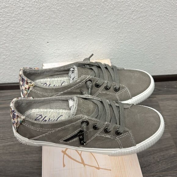 Blowfish Malibu Women's Fruit Lace Up Sneaker - Picture 4 of 7